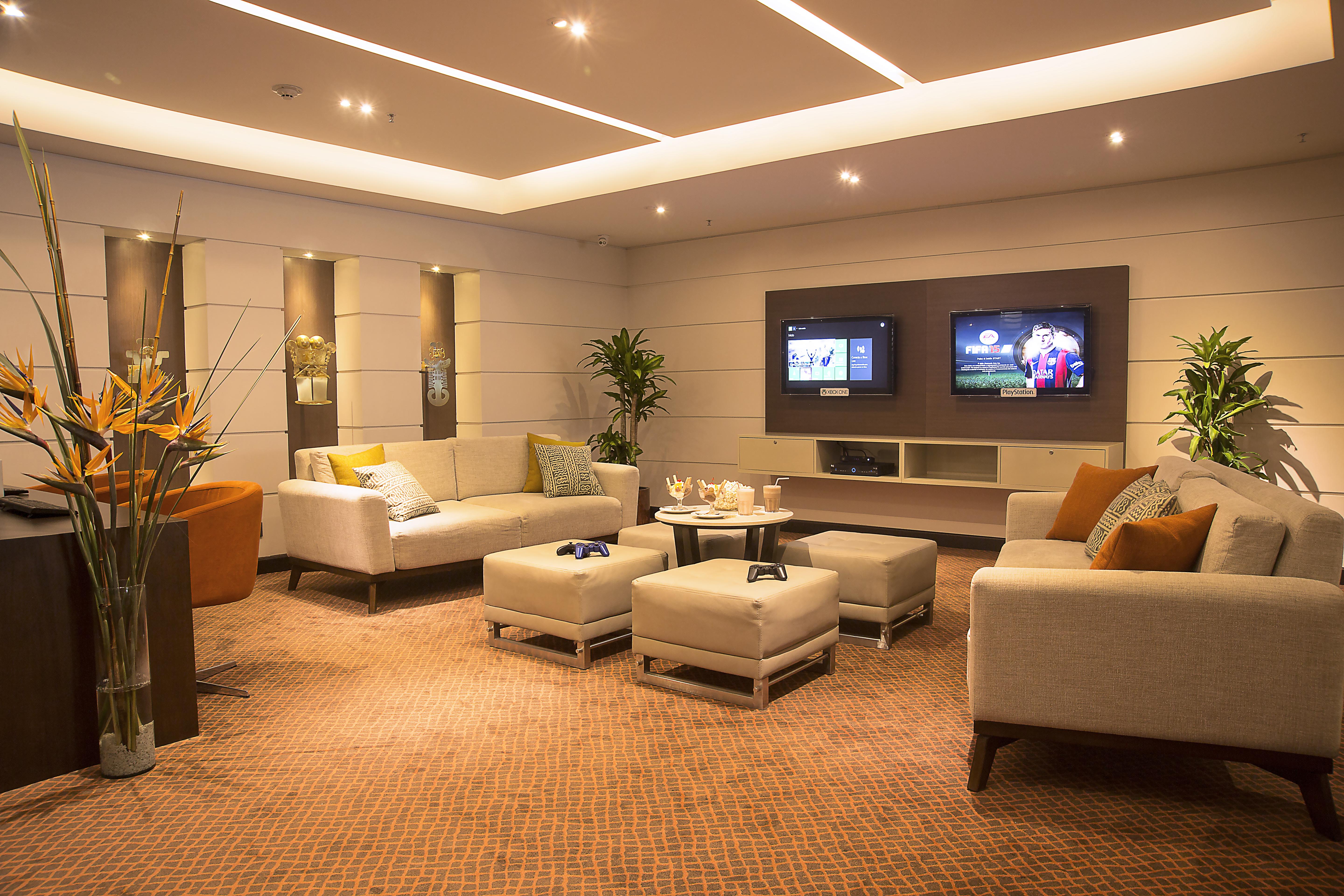 Hotel Dann Carlton Bogotá Dış mekan fotoğraf The lounge at the airport