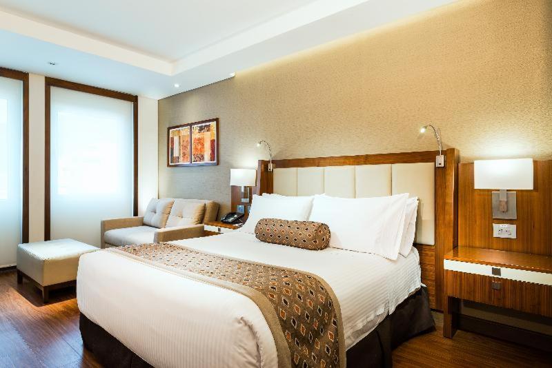 Hotel Dann Carlton Bogotá Oda fotoğraf Deluxe Room