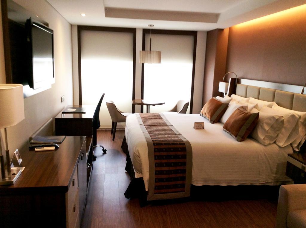 Hotel Dann Carlton Bogotá Dış mekan fotoğraf A room at the hotel