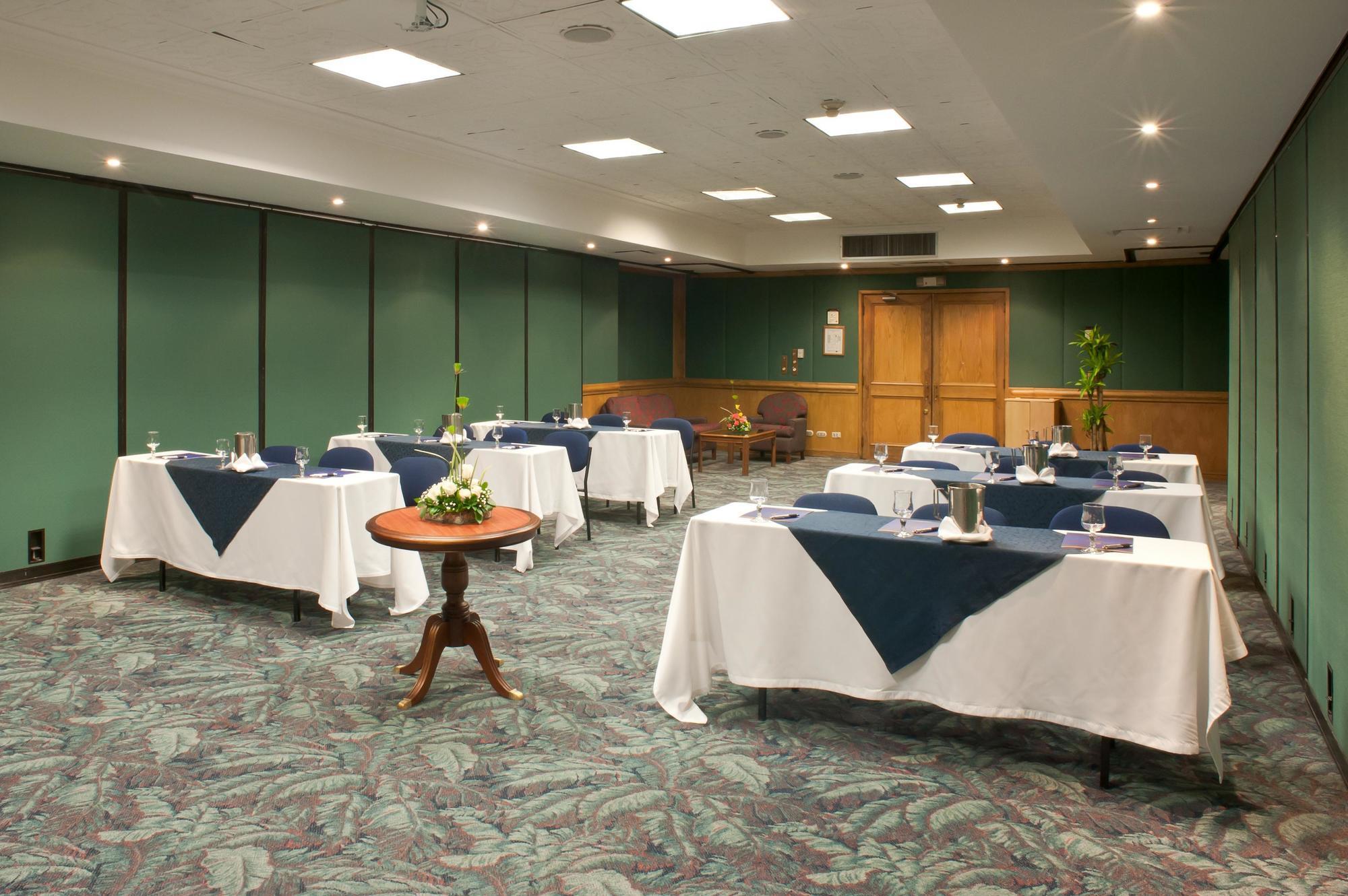 Hotel Dann Carlton Bogotá Dış mekan fotoğraf Meeting room
